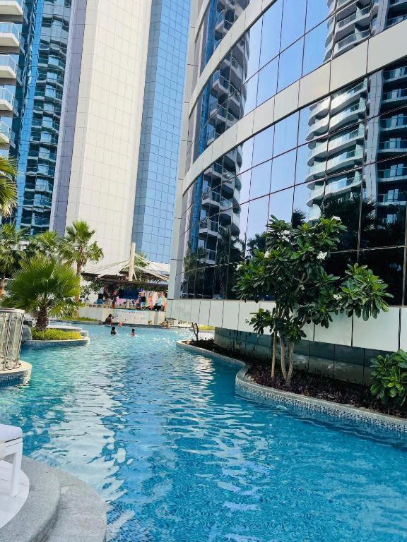 2bedroom Fully Furnished Luxurious Dubai